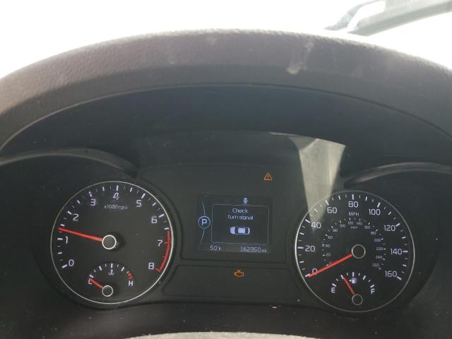 5XXGT4L37JG217466 - 2018 KIA OPTIMA LX WHITE photo 9