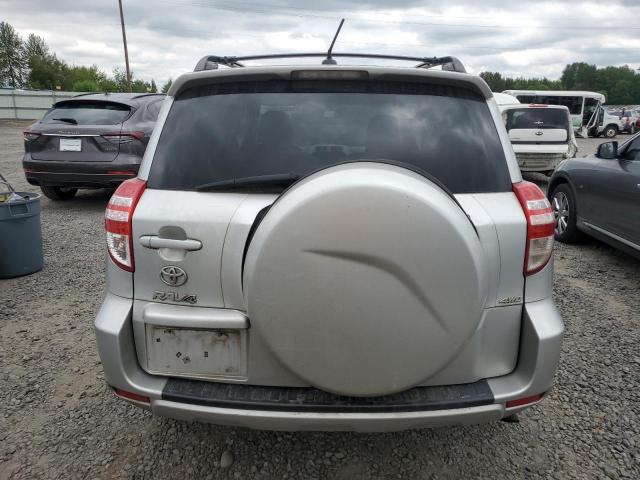 2T3JF4DV4BW126747 - 2011 TOYOTA RAV4 银色 照片 6