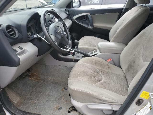 2T3JF4DV4BW126747 - 2011 TOYOTA RAV4 银色 照片 7