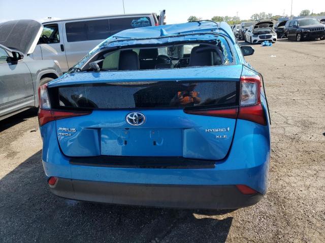 JTDL9RFU8L3019058 - 2020 TOYOTA PRIUS LE BLUE photo 6