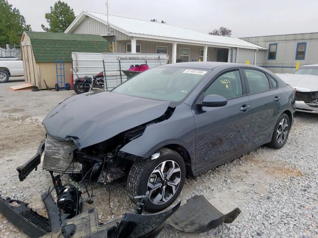 3KPF24AD0KE009160 - 2019 KIA FORTE FE  photo 2