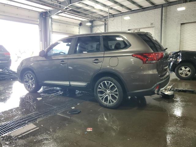 JA4AZ3A32JZ006815 - 2018 MITSUBISHI OUTLANDER SE BROWN photo 2