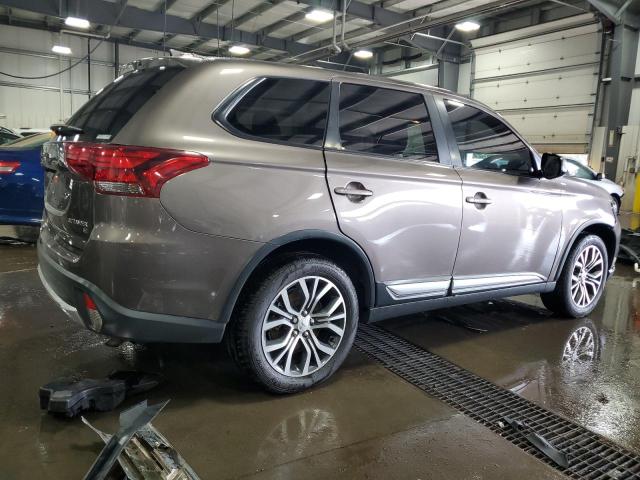 JA4AZ3A32JZ006815 - 2018 MITSUBISHI OUTLANDER SE BROWN photo 3