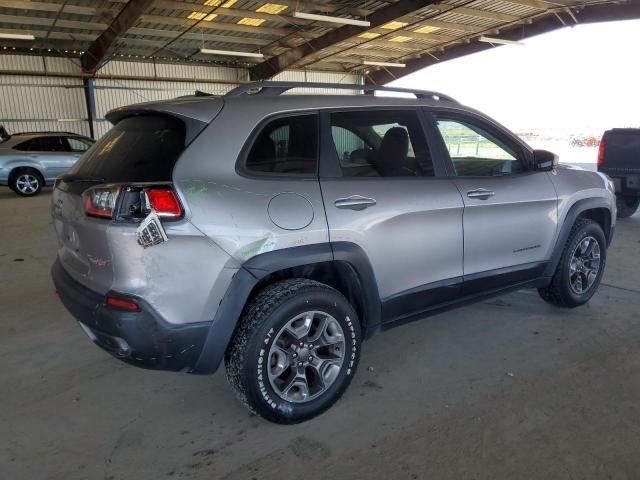 1C4PJMBX0KD362032 - 2019 JEEP CHEROKEE TRAILHAWK SILVER photo 3