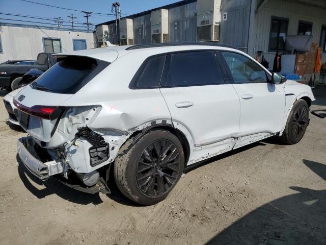 WA16AAGE1RB052327 - 2024 AUDI Q8 E-TRON PRESTIGE WHITE photo 3