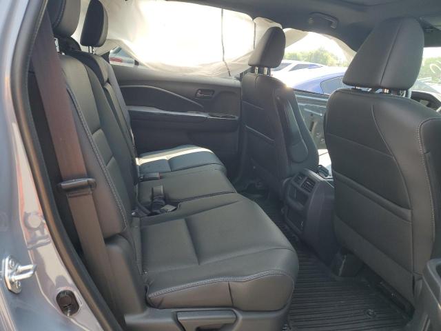 5FNYF8H56PB000628 - 2023 HONDA PASSPORT EXL GRAY photo 11