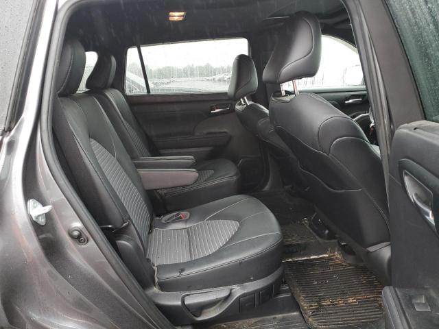 5TDLZRBH5MS099721 - 2021 TOYOTA HIGHLANDER XSE GRAY photo 11