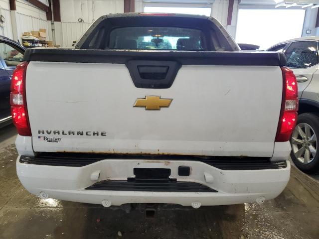 3GNTKGE73CG183911 - 2012 CHEVROLET AVALANCHE LTZ WHITE photo 6