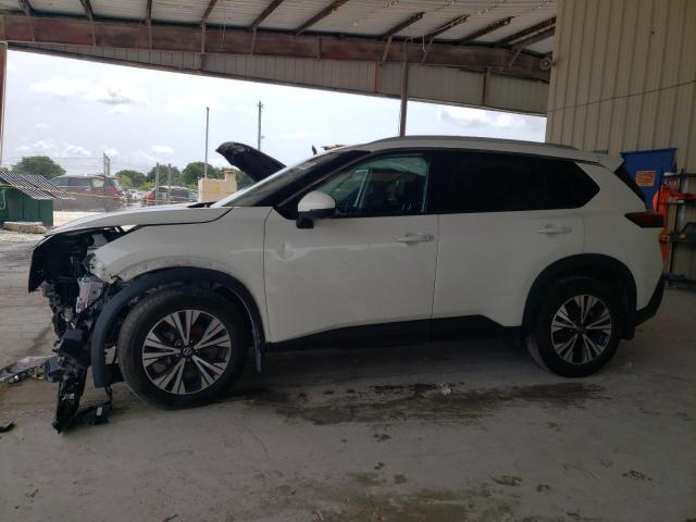 5N1AT3BA0MC748427 - 2021 NISSAN ROGUE SV WHITE photo 1