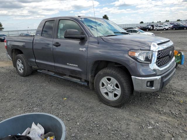 5TFUY5F14JX691663 - 2018 TOYOTA TUNDRA DOUBLE CAB SR/SR5 CHARCOAL photo 4