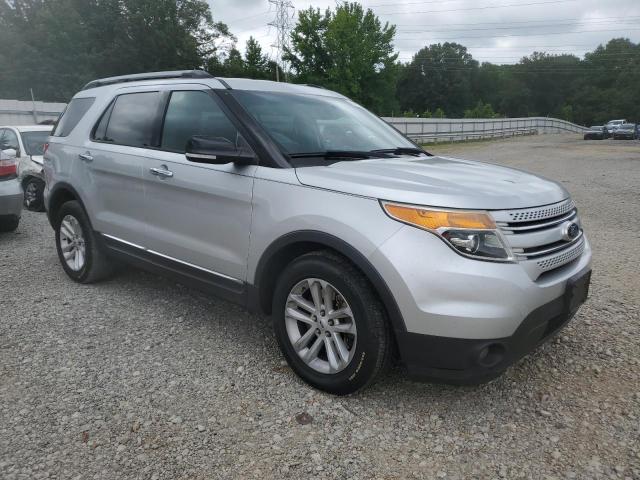 1FM5K7D89DGC80096 - 2013 FORD EXPLORER XLT Silber Foto 4