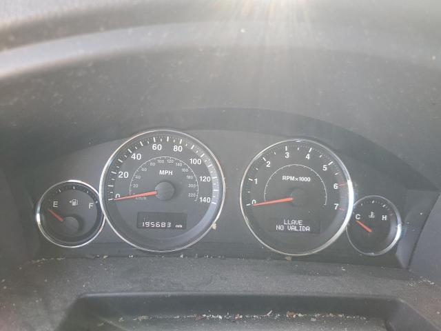 1J8HG48N58C185896 - 2008 JEEP COMMANDER SPORT Srebrny zdjęcie 9