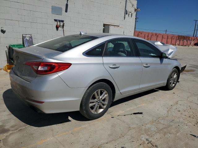 5NPE24AF1GH407476 - 2016 HYUNDAI SONATA SE SILVER photo 3