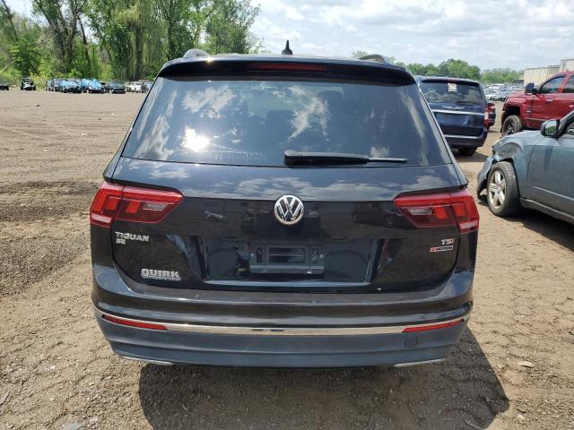 3VV2B7AXXJM029724 - 2018 VOLKSWAGEN TIGUAN SE Qara foto 6