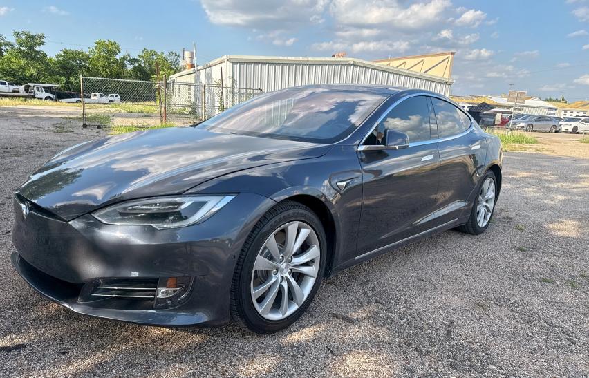 5YJSA1E14HF195384 - 2017 TESLA MODEL S GRAY photo 2