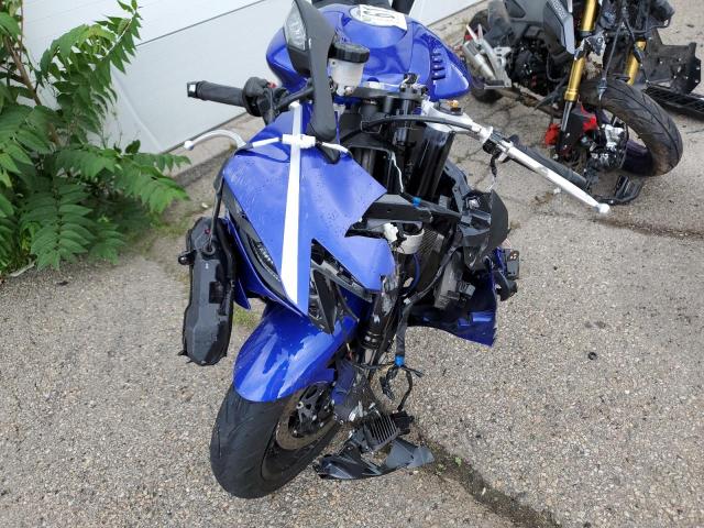 JYARJ28E2KA004558 - 2019 YAMAHA YZFR6 BLUE photo 9