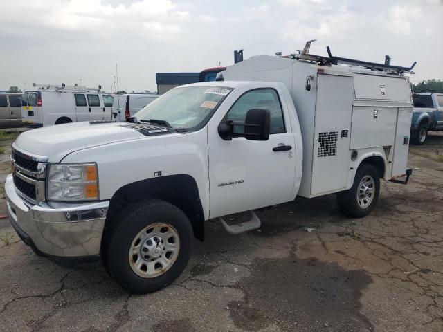 2014 CHEVROLET SILVERADO C3500, null