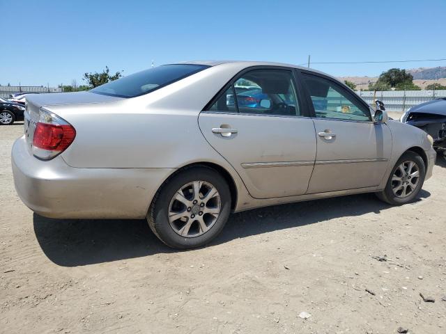 JTDBF32K750162836 - 2005 TOYOTA CAMRY LE TAN photo 3