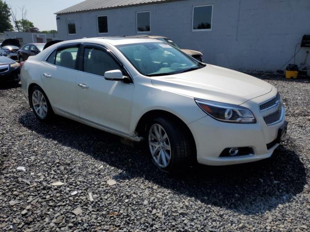1G11H5SA8DF347054 - 2013 CHEVROLET MALIBU LTZ 奶油色 照片 4