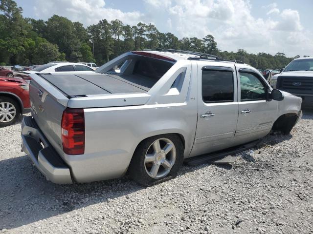 3GNTKGE34BG133403 - 2011 CHEVROLET AVALANCHE LTZ SILVER photo 3