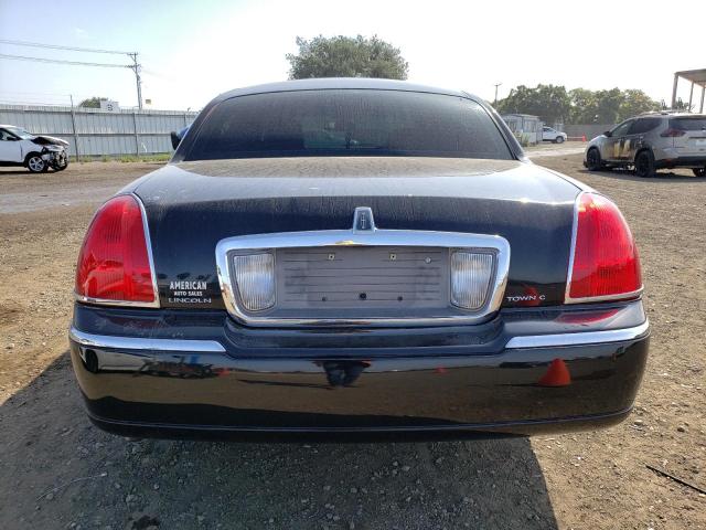 1LNHM81W83Y643044 - 2003 LINCOLN TOWN CAR EXECUTIVE BLACK photo 6