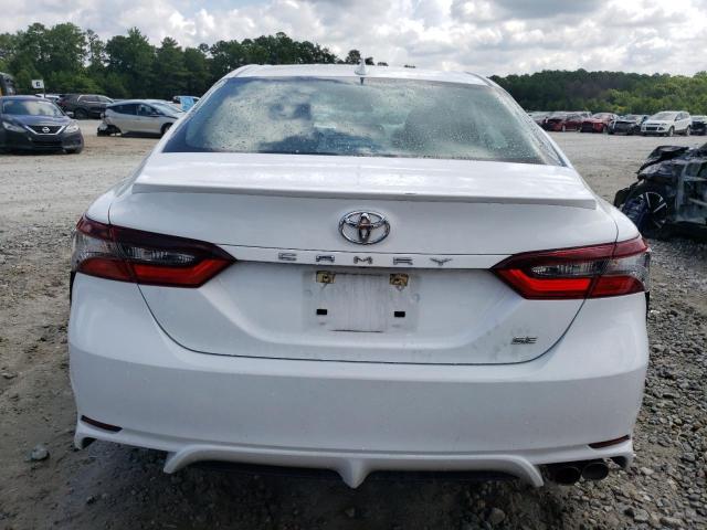 4T1G11AK2PU761998 - 2023 TOYOTA CAMRY SE NIGHT SHADE WHITE photo 6