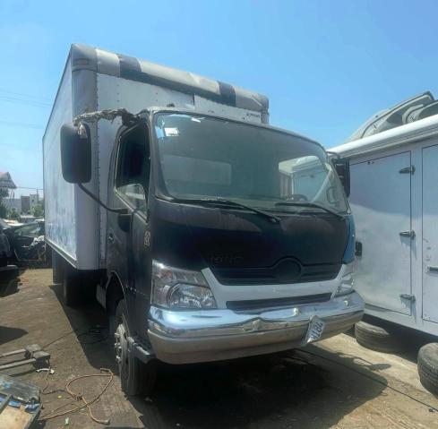 2015 HINO 195, null
