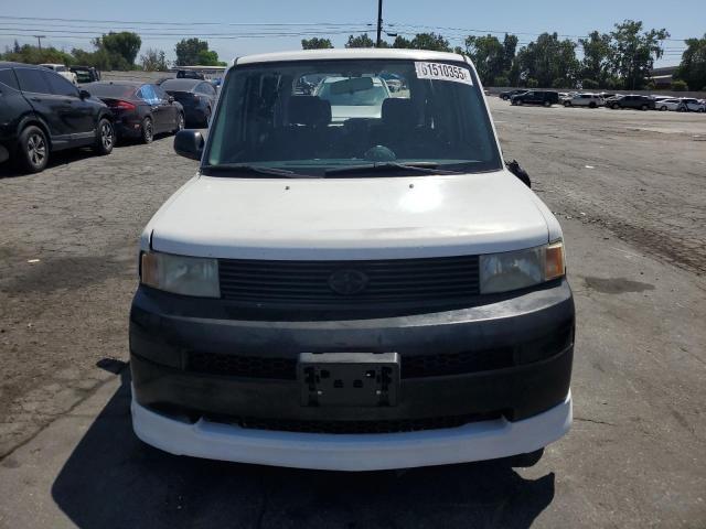 JTLKT324464031436 - 2006 TOYOTA SCION XB WHITE photo 5