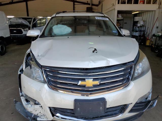 1GNKRJKDXFJ228926 - 2015 CHEVROLET TRAVERSE LTZ WHITE photo 5