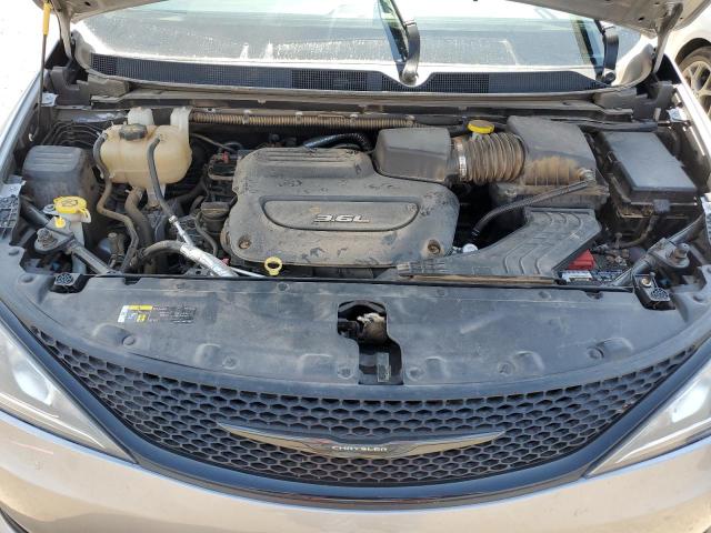 2C4RC1EG8JR228880 - 2018 CHRYSLER PACIFICA TOURING L PLUS SILVER photo 11