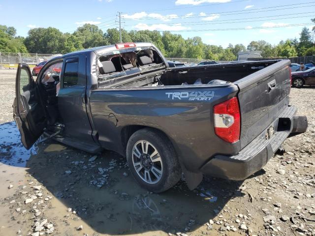 5TFUY5F17JX712697 - 2018 TOYOTA TUNDRA DOUBLE CAB SR/SR5 CHARCOAL photo 2