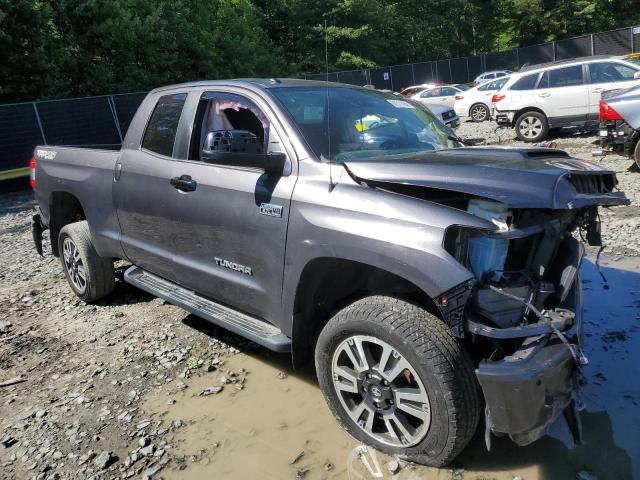 5TFUY5F17JX712697 - 2018 TOYOTA TUNDRA DOUBLE CAB SR/SR5 CHARCOAL photo 4