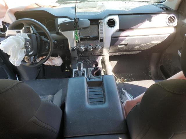 5TFUY5F17JX712697 - 2018 TOYOTA TUNDRA DOUBLE CAB SR/SR5 CHARCOAL photo 8