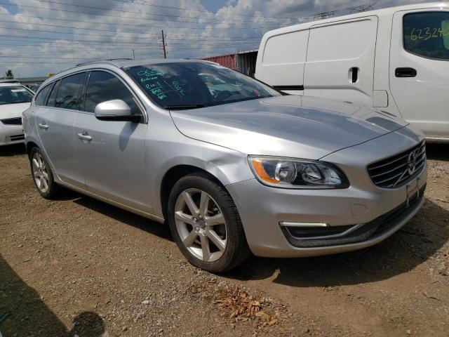 YV140MEK5G1290107 - 2016 VOLVO V60 T5 PREMIER SILVER photo 4