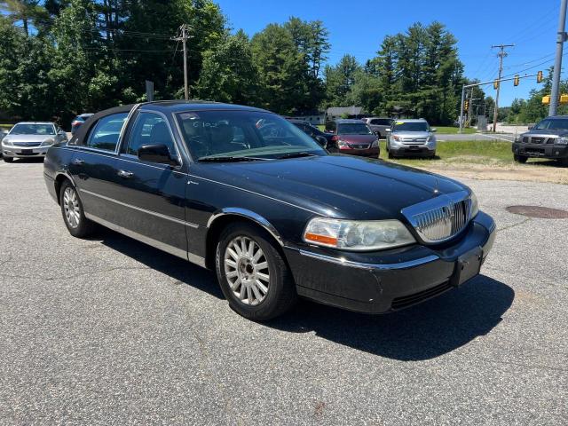 1LNHM81W94Y660730 - 2004 LINCOLN TOWN CAR EXECUTIVE BLACK photo 1