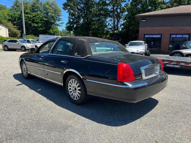 1LNHM81W94Y660730 - 2004 LINCOLN TOWN CAR EXECUTIVE BLACK photo 3