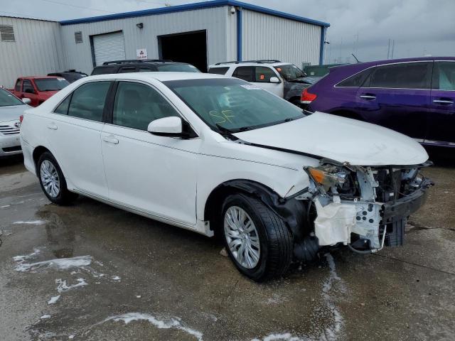 4T1BF1FK4DU214537 - 2013 TOYOTA CAMRY L WHITE photo 4