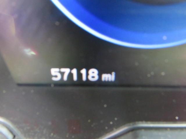 WBY2Z2C32HV676737 - 2017 BMW I8 SILVER photo 8