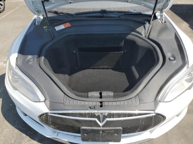 5YJSA1E13GF136034 - 2016 TESLA MODEL S WHITE photo 11