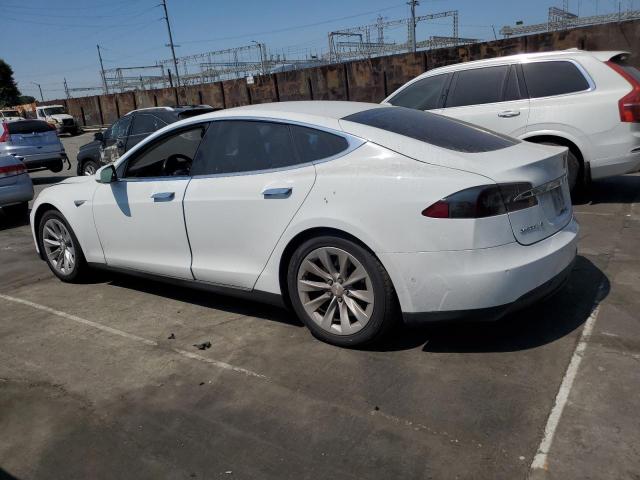 5YJSA1E13GF136034 - 2016 TESLA MODEL S WHITE photo 2