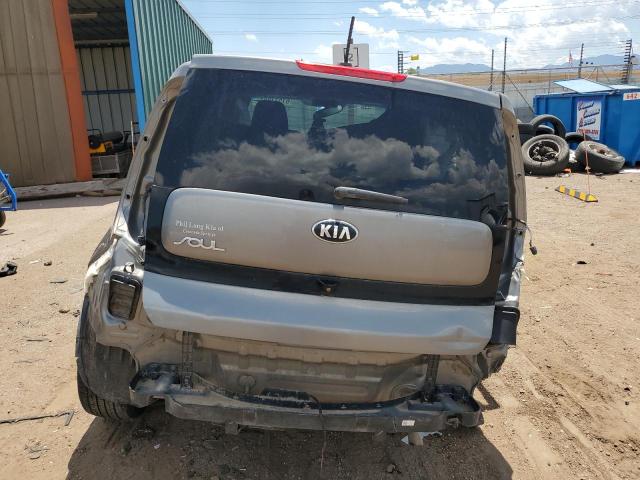 KNDJP3A59H7412352 - 2017 KIA SOUL + GRAY photo 6