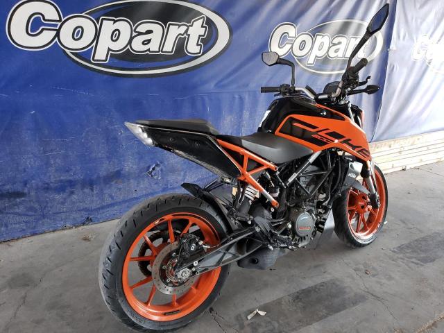 MD2JPC409NC039200 - 2022 KTM 200 DUKE BLACK photo 4