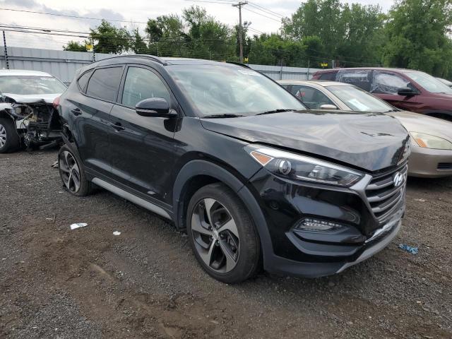 KM8J3CA26JU736752 - 2018 HYUNDAI TUCSON VALUE BLACK photo 4