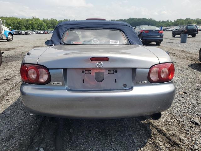 JM1NB353630305320 - 2003 MAZDA MX-5 MIATA BASE BLUE photo 6