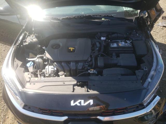 3KPF54AD2PE532971 - 2023 KIA FORTE GT LINE BLACK photo 11