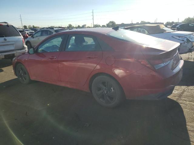 KMHLM4AG6NU334601 - 2022 HYUNDAI ELANTRA SEL RED photo 2