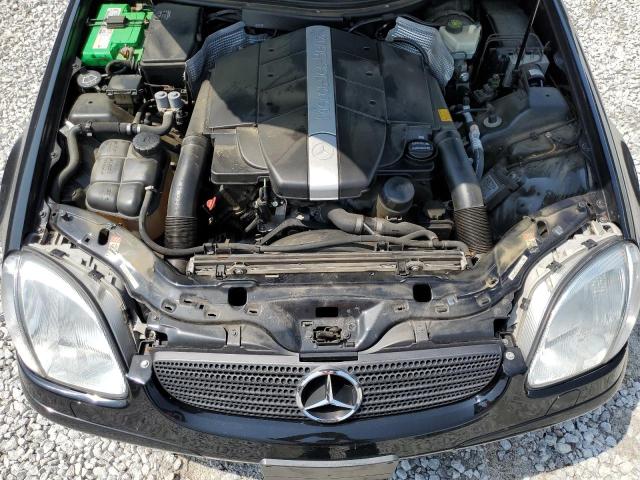 WDBKK65F62F244348 - 2002 MERCEDES-BENZ SLK 320 BLACK photo 11