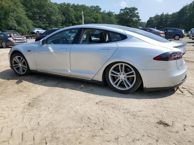 5YJSA1CP8DFP16172 - 2013 TESLA MODEL S Сріблястий фото 2