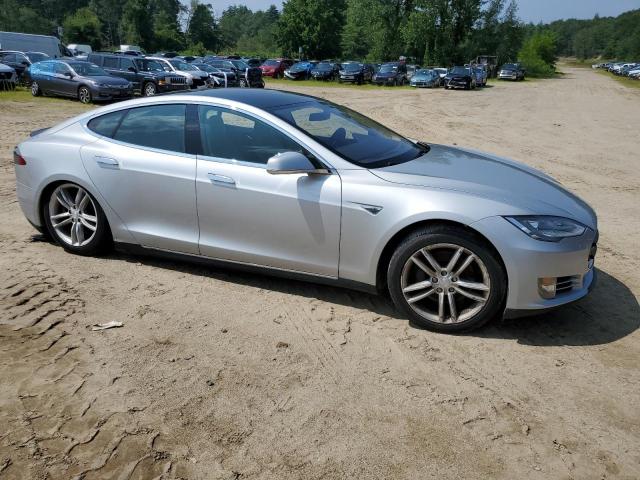 5YJSA1CP8DFP16172 - 2013 TESLA MODEL S Сріблястий фото 4