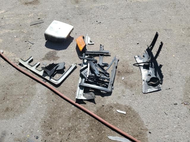 1J8HG48N66C157862 - 2006 JEEP COMMANDER 银色 照片 12